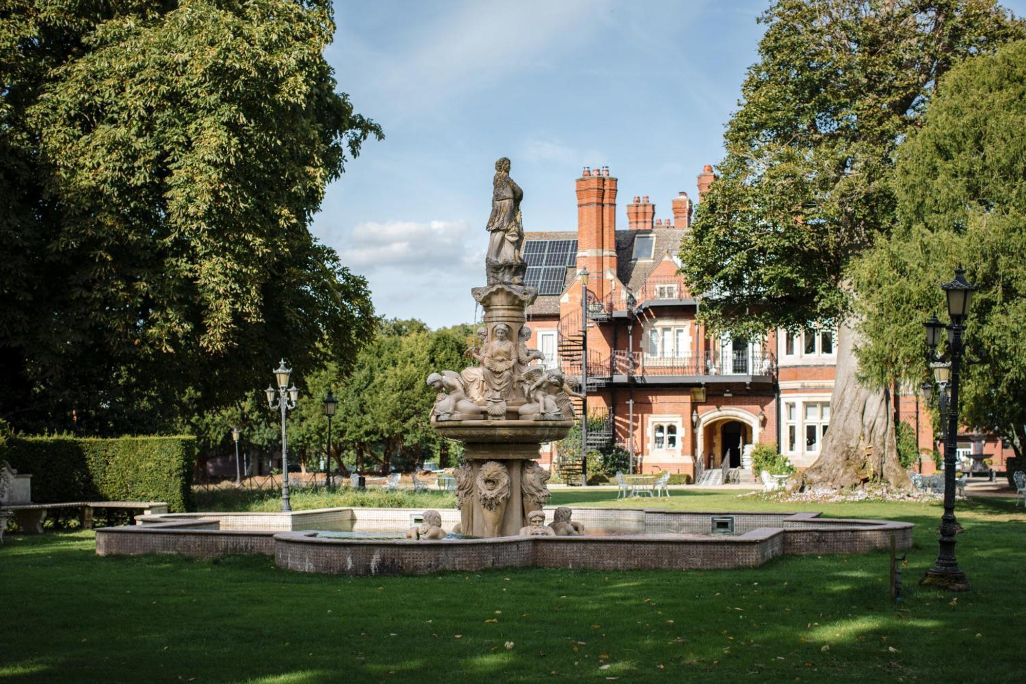Berwick Lodge アルモンズベリー エクステリア 写真